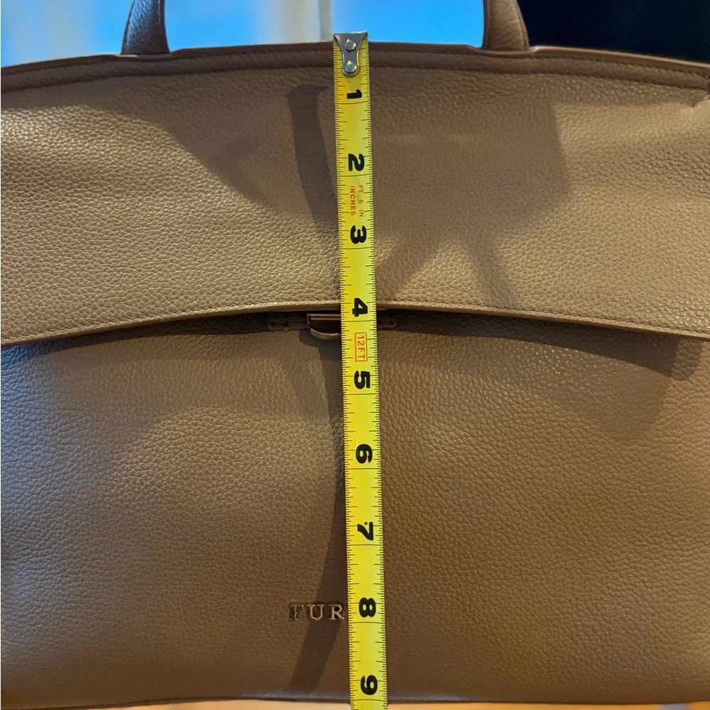 Oh so Chic Furla Leather Top Handle Bag in Tiramisu - Picture 9 of 10